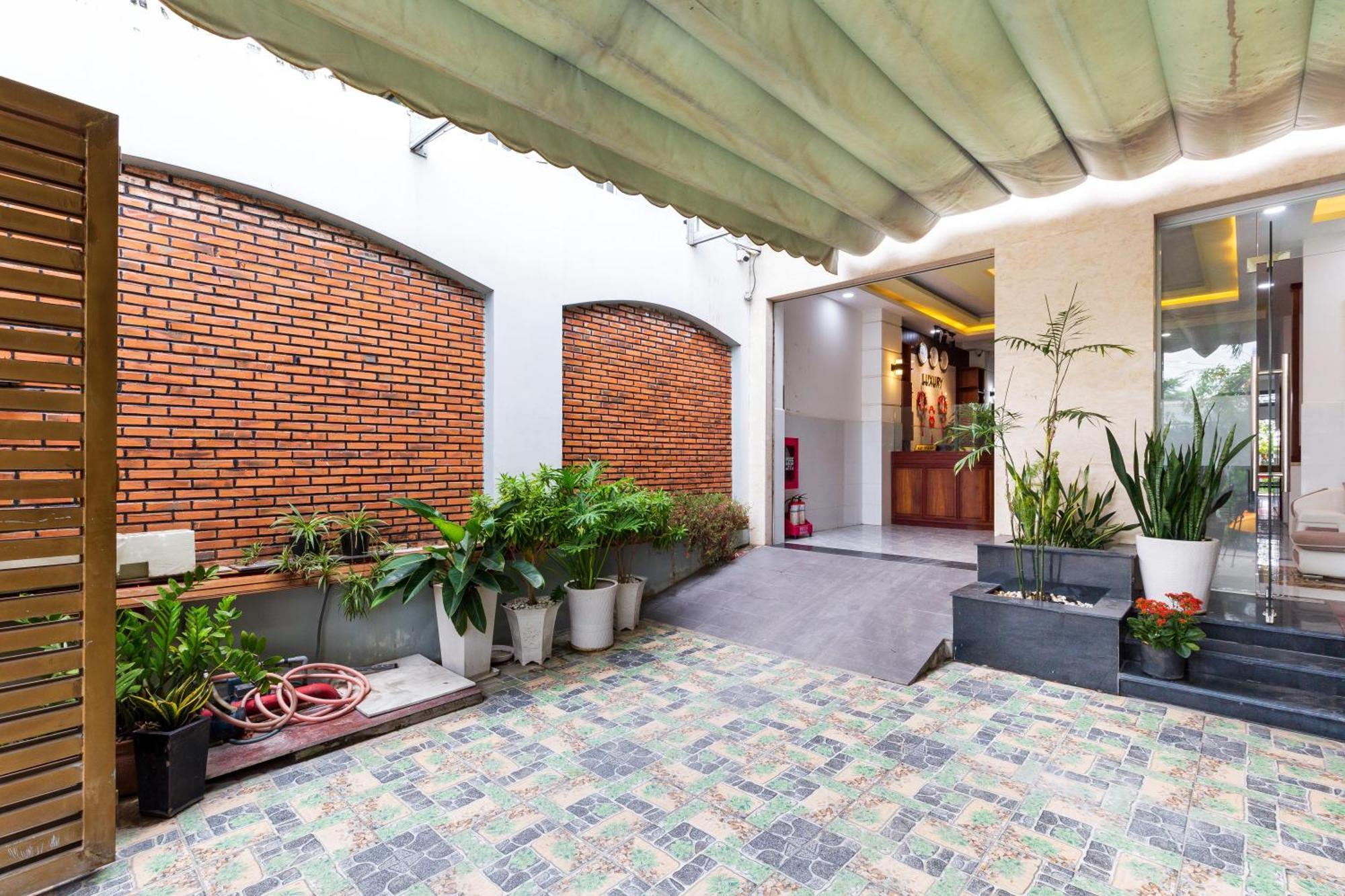 Luxury Vuon Lai Hotel Ho Chi Minh-staden Exteriör bild